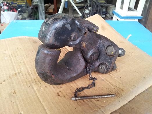 ปากนกแก้วลากรถ