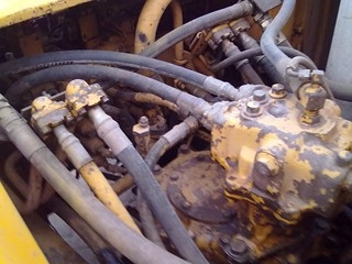 ต้องการขายรถแบคโฮ PC 200-5 ด่วน