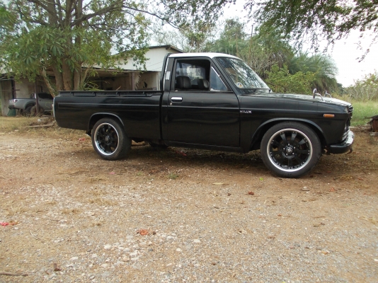 ขายกระบะแท้4ข้อtoyota  rn10 เครื่องเดิมมีทะเบียนถูกๆ