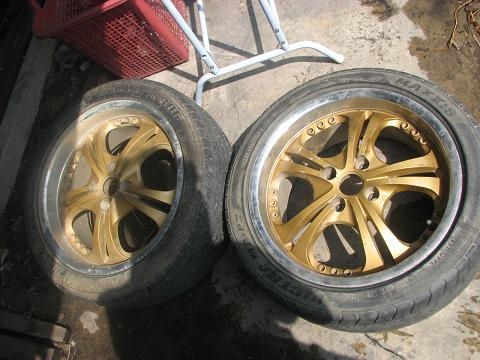 ขายล้อซิ่งขอบ16 +ยางครับ ถูกๆนะครับ มี1คู่ครับ