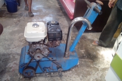 เครื่องขัดกระดาษทรายรุ่นใหญ่เครื่องฮอนด้า