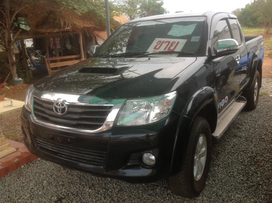 ขายด่วน วีโกแชมป์ใหม่ปี56ใช้งาน2100 กม