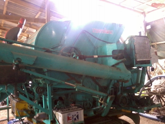 รถเกี่ยวข้าว เกษตรพัฒนา