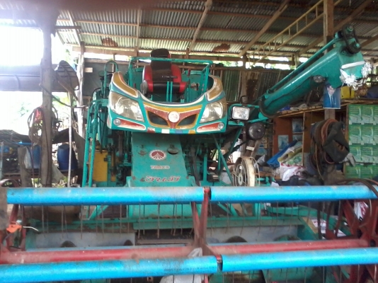 รถเกี่ยวข้าว เกษตรพัฒนา