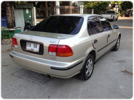HONDA CIVIC ตาโตปี97เกียร์ธรรมดา มือแรกป้ายแดง รถเดิมๆสวยมากเป็นรถนายแพทย์ ใช้มาแค่แสนกว่าโล ไม่เคยเฉี่ยวชนสภาพพร้อมใช้