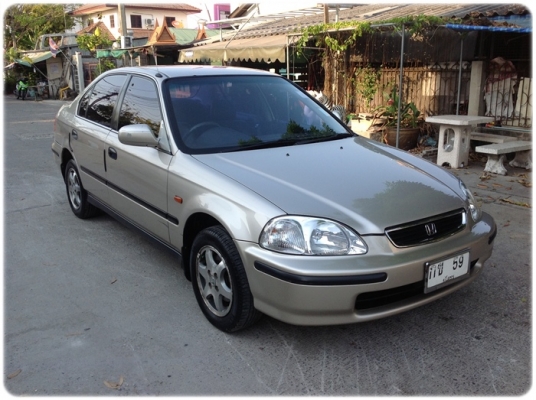 HONDA CIVIC ตาโตปี97เกียร์ธรรมดา มือแรกป้ายแดง รถเดิมๆสวยมากเป็นรถนายแพทย์ ใช้มาแค่แสนกว่าโล ไม่เคยเฉี่ยวชนสภาพพร้อมใช้