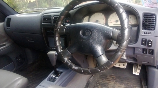 ขาย toyota sportrider 3.0 a/t ขาย toyota sportrider 3.0 a/t