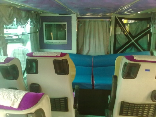 ขายรถบัส8ล้อ2ชั้น วินัย0898154519