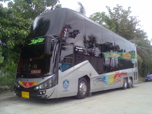 ขายรถบัส8ล้อ2ชั้น วินัย0898154519