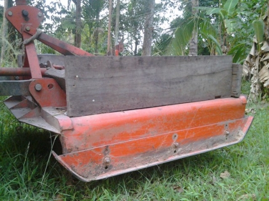 ขายรถไถคูโบต้า L2808 รถทำงานในสวนตัวเอง สภาพดีมาก ( ขายตามสภาพ ) อุปกรณ์ 4 ชิ้น ราคาต่อรองได้ ไมล์ยังไม่ถึง 1000 ชั่วโมง 0872976734