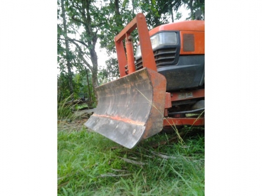 ขายรถไถคูโบต้า L2808 รถทำงานในสวนตัวเอง สภาพดีมาก ( ขายตามสภาพ ) อุปกรณ์ 4 ชิ้น ราคาต่อรองได้ ไมล์ยังไม่ถึง 1000 ชั่วโมง 0872976734