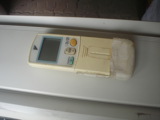 แอร์ไดกิ้น18000BTUสภาพเย็นเงียบ ยี่ห้อห้างแท้ราคา8800บาท