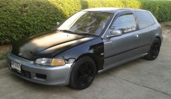 ขายตัดด่วน..Civic3Doorยอดนิยมติดแก๊สLPGเกียร์Autoกระจกไฟฟ้าโช๊คแต่งซิ่งแม็ก16"ท่อNitto