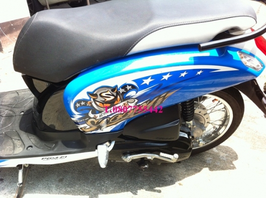 ขาย HONDA Scoopy i สีน้ำเงิน-ขาว รถสวยและใหม่ มากๆ รถ 2 เดือน ไมล์แท้ 5038 Km.