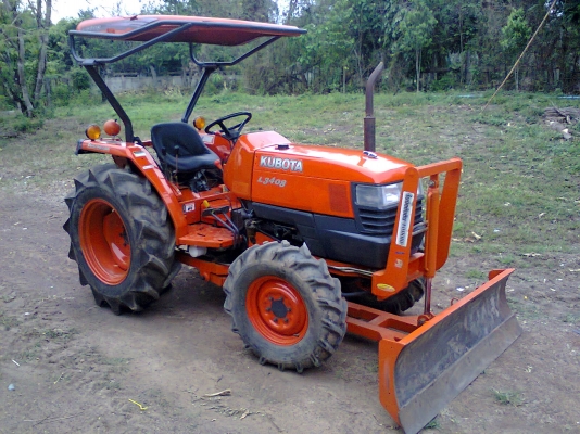 ขายรถไถ คูโบต้า L3408 เจ้าของขายเอง รถสวยสภาพเหมือนใหม่ ไม่มีหลวม เอกสารพร้อมโอน