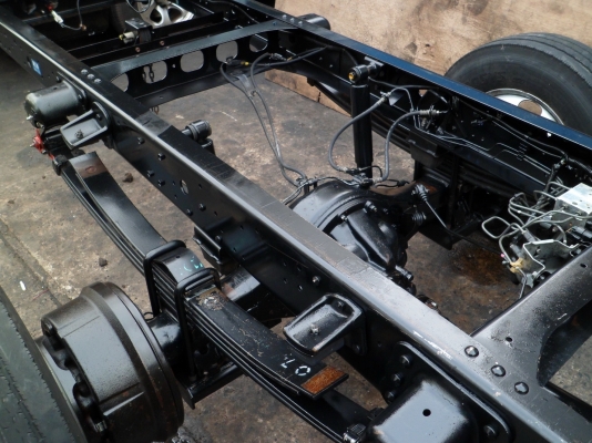 ขาย hino 6 ล้อ dutro  หัวกว้าง