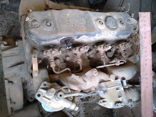 คุณ ประยูรกัลยาสกุลจองด้วยวาจาISUZU110 4BE1 เครื่อง110 CC