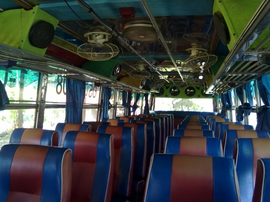 รายละเอียด ขายด่วนรถบัสรับส่งนักเรียน 50 ที่นั่ง สภาพพร้อมใช้งาน ยี่ห้อ Nissan