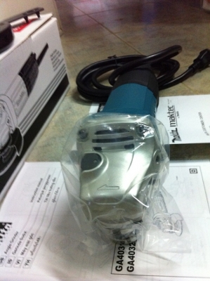 ขายลูกหมู MAKITA ของใหม่ แท้ๆ ราคาส่ง 1800 เท่านั้น