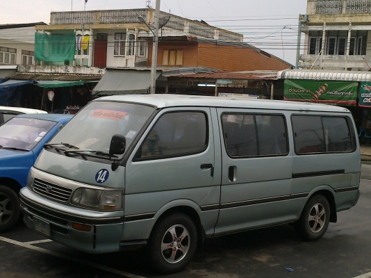 ต้องการขายรถตู้่