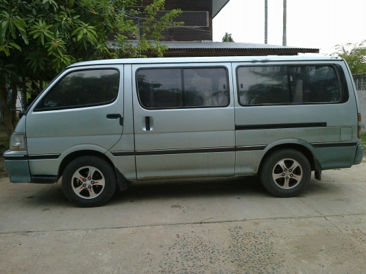 ต้องการขายรถตู้่