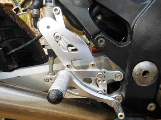 ขายNINJA ZX12R อินวอยย์ ปี2001หัวฉีดตามรูปเลยจร้า120000ต่อรองได้ครับ ขายNINJA ZX12R อินวอยย์ ปี2001หัวฉีดตามรูปเลยจร้า120000ต่อรองได้ครับ