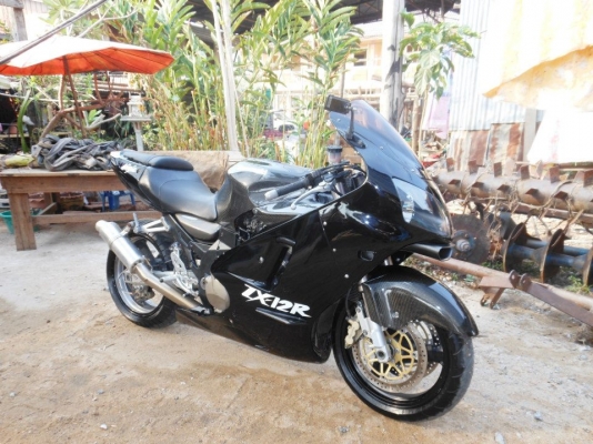 ขายNINJA ZX12R อินวอยย์ ปี2001หัวฉีดตามรูปเลยจร้า120000ต่อรองได้ครับ ขายNINJA ZX12R อินวอยย์ ปี2001หัวฉีดตามรูปเลยจร้า120000ต่อรองได้ครับ