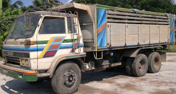 ขาย 10 ล้อ เพลาเดียว Isuzu 160 แรง เดิมๆ