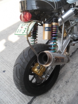 ขายมังกี้แต่งซิ่งๆคันนึงครับ แทร็กเกอร์ ซิ่งๆ ล้อโต ท่อOVER ดูรูป 18500 บาท