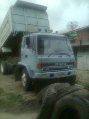 (ขายดาวน์) 10ล้อดั้ม ISUZU ROCK 210เกียร์สโลยกยาง80\% (ขายดาวน์) 10ล้อดั้ม ISUZU ROCK 210เกียร์สโลยกยาง80\%