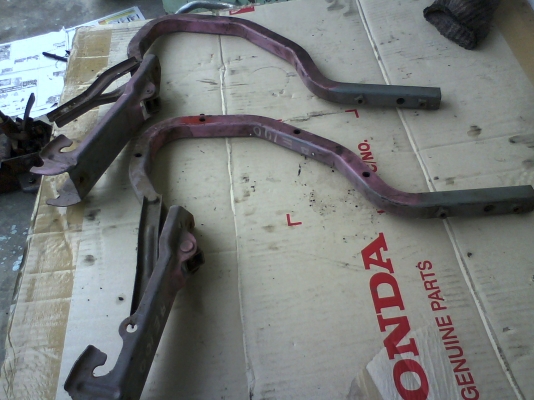 ขาหิ้วฝาท้าย โตโยต้า 3 ห่วง ขาหิ้วฝาท้าย โตโยต้า 3 ห่วง