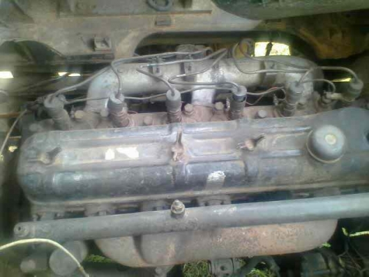 หกล้อKM 310 เครื่อง 6 สูบ 90แรง พร้อมใช้งานเอกสารทะเบียนพร้อม ล้อ 6 รู ยาง 825/16