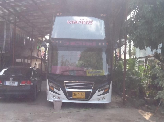 ขาย6ล้อแอร์ ทรงใบไม้ มีห้องล่าง ขาย6ล้อแอร์ ทรงใบไม้ มีห้องล่าง