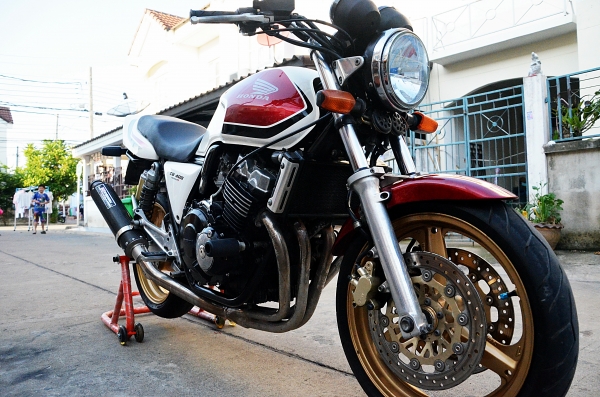 ขาย CB 400 ปี95 สภาพจบๆครับ อินวอย