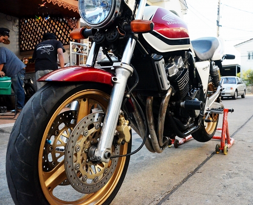 ขาย CB 400 ปี95 สภาพจบๆครับ อินวอย