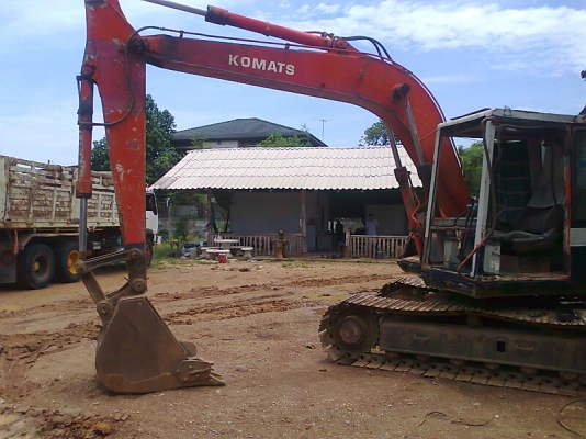 ขายด่วน..รถขุด KOMATSU PC100-3 S/N 24,xxx  รถสวย แรงขุดดี ตัวเดิน เดินแรงทั้งสองข้าง แรงขุดดี ทำงานไว ได้งานมาก ประหยัดน้ำมันสุดคุ้ม สภาพพร้อมใช้งานอย่างสุดขีด.