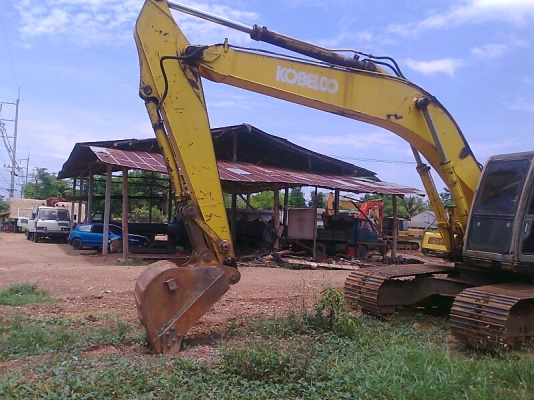 ขานด่วน..รถแบคโฮ KOBELCO SK200 M3 YN 15981 รถสวย พร้อมใช้งาน มีเอกสารชุดจดทะเบียนครบ.
