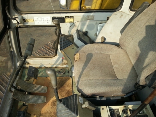 รถขุดดิน SK60-1 มาร์คทรี รถอยู่ที่ C.S หลักสี่ สภาพสวย ชั่วโมงใช้งานน้อย  โทร.081-373-0559