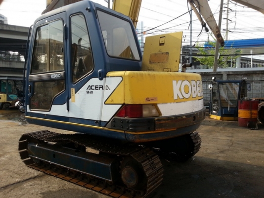 รถขุดดิน SK60-1 มาร์คทรี รถอยู่ที่ C.S หลักสี่ สภาพสวย ชั่วโมงใช้งานน้อย  โทร.081-373-0559