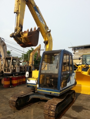 รถขุดดิน SK60-1 มาร์คทรี รถอยู่ที่ C.S หลักสี่ สภาพสวย ชั่วโมงใช้งานน้อย  โทร.081-373-0559