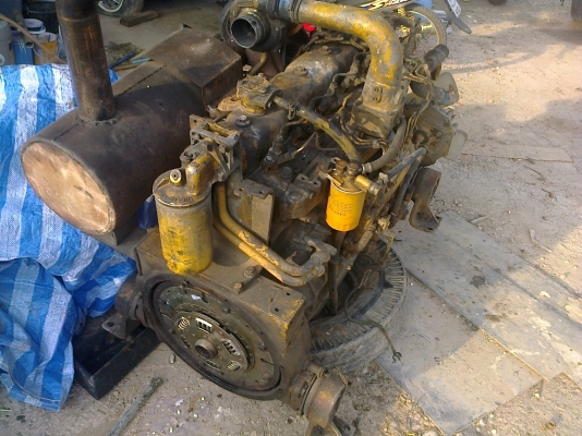 ขายเครื่องแบคโฮ PC200-3 แน่นๆเพิ่งตัด 6D94 เครื่องสวย ครบ ขายเครื่องแบคโฮ PC200-3 แน่นๆเพิ่งตัด 6D94 เครื่องสวย ครบ