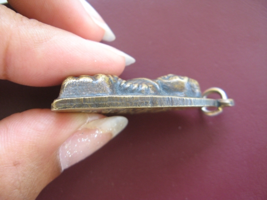 ให้เช่าหลวงปู่ทวด วัดช้างไห้ หน้าเตารีด ราคา 25,000 บาท