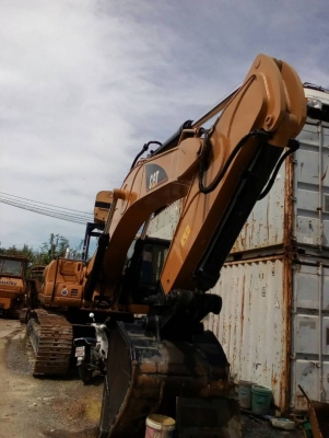 CAT 330C