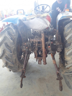 ขายจ้า อีเซกิTS2810 แถมอุปกรณ์ 3 ชิ้น ผาน คาด ล้อเหล็ก