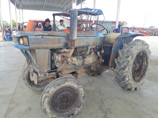 ขายจ้า อีเซกิTS2810 แถมอุปกรณ์ 3 ชิ้น ผาน คาด ล้อเหล็ก