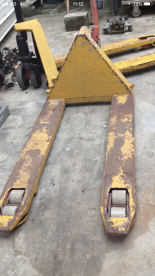 ขายแฮนลิพ 2.5ตัน. สภาพใช้งานปกติทุกตัวราคาตัวละ4500เหมา5ตัวให้3500