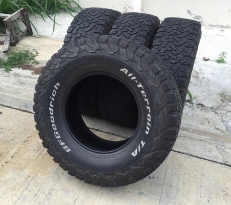 ขายBF All-Terrain ko2 265x75x16 ดอกหนวดสะพานยางเต็มๆทุกเส้น  ปี16 สภาพใหม่