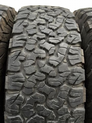 ขายBF All-Terrain ko2 265x75x16 ดอกหนวดสะพานยางเต็มๆทุกเส้น  ปี16 สภาพใหม่