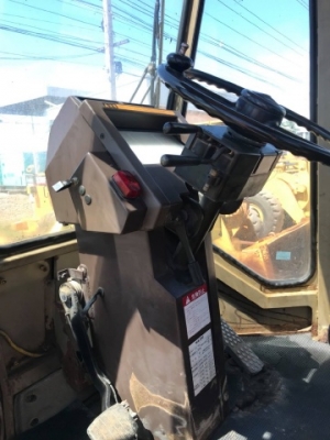 ขายรถตักล้อยาง KOMATSU WA300-1 รถนอกนำเข้าเองจากญี่ปุ่น สภาพสวยพร้อมใช้งาน มีVDOการทำงานครับ ขายรถตักล้อยาง KOMATSU WA300-1 รถนอกนำเข้าเองจากญี่ปุ่น สภาพสวยพร้อมใช้งาน มีVDOการทำงานครับ