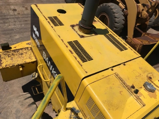 ขายรถตักล้อยาง KOMATSU WA300-1 รถนอกนำเข้าเองจากญี่ปุ่น สภาพสวยพร้อมใช้งาน มีVDOการทำงานครับ ขายรถตักล้อยาง KOMATSU WA300-1 รถนอกนำเข้าเองจากญี่ปุ่น สภาพสวยพร้อมใช้งาน มีVDOการทำงานครับ